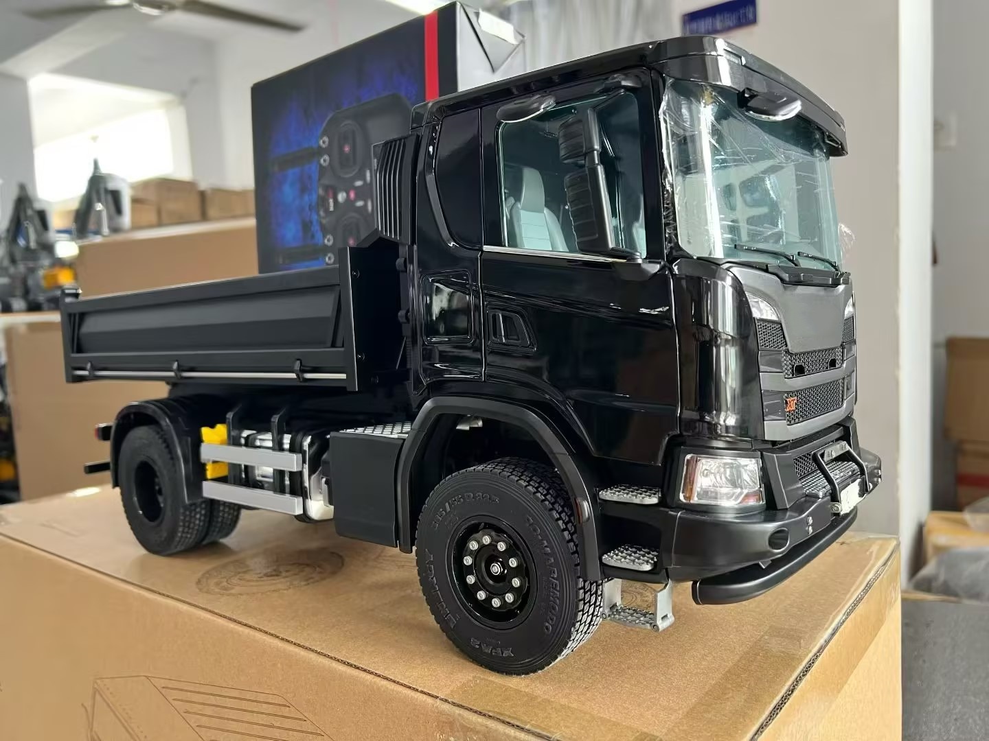Camion Ribaltabile RC 1/14 CNC - Rc Hobby Toucan recensione e prezzo