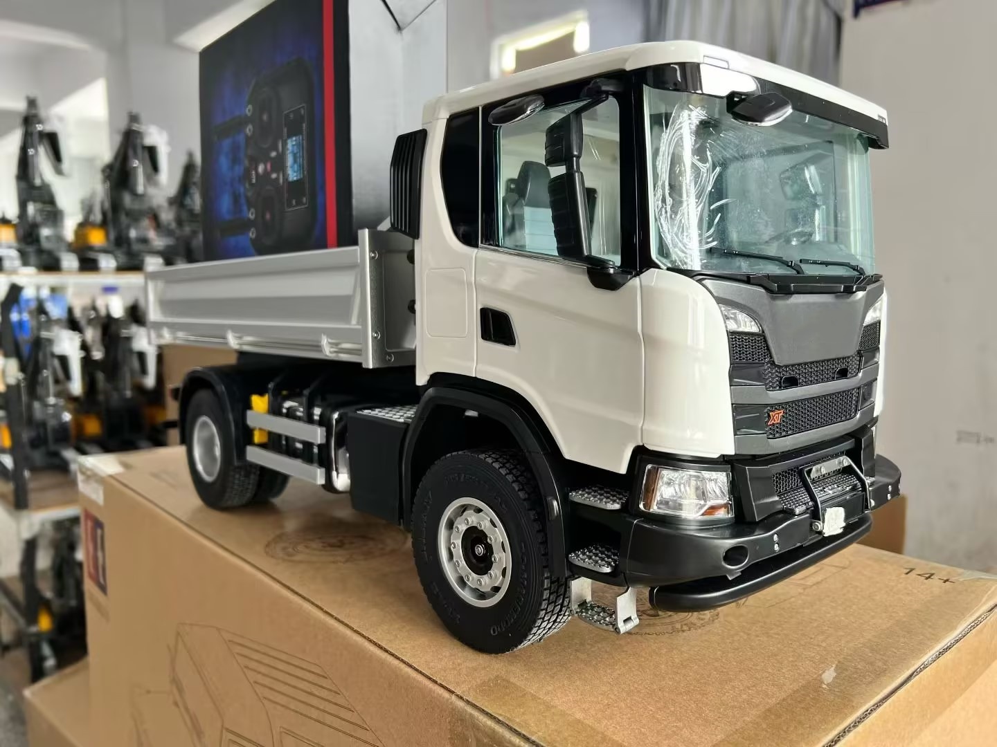 Camion Ribaltabile RC 1/14 CNC - Rc Hobby Toucan recensione e prezzo